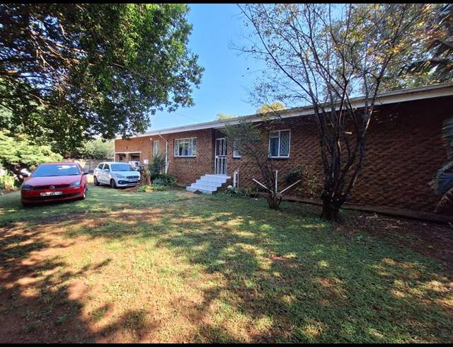 4 BEDROOM HOUSE FOR SALE IN VALHALLA